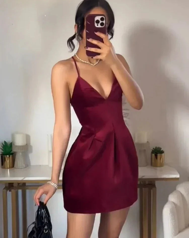 Sarina - Elegantes Partykleid mit schmalen Trägern