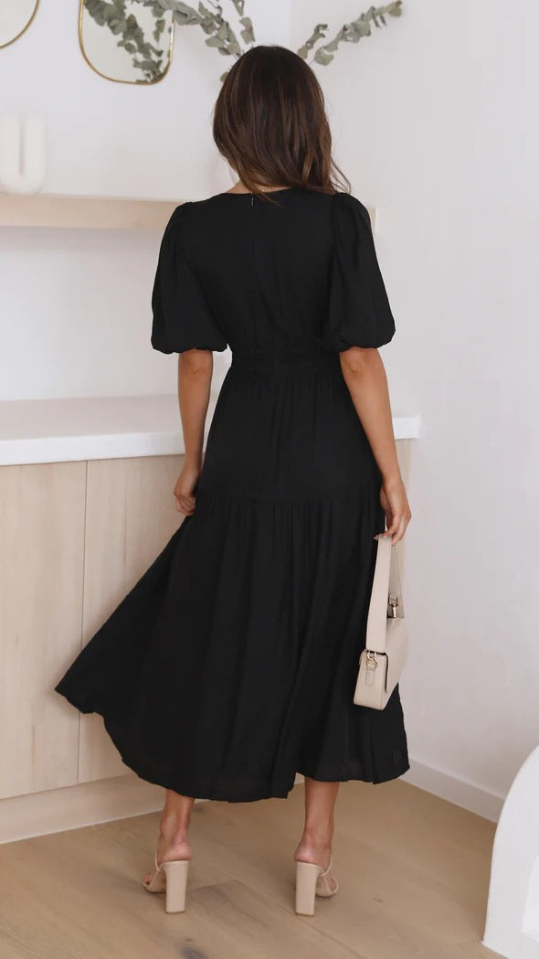 Laili - Bequemes, schmeichelndes Kleid mit V-Ausschnitt